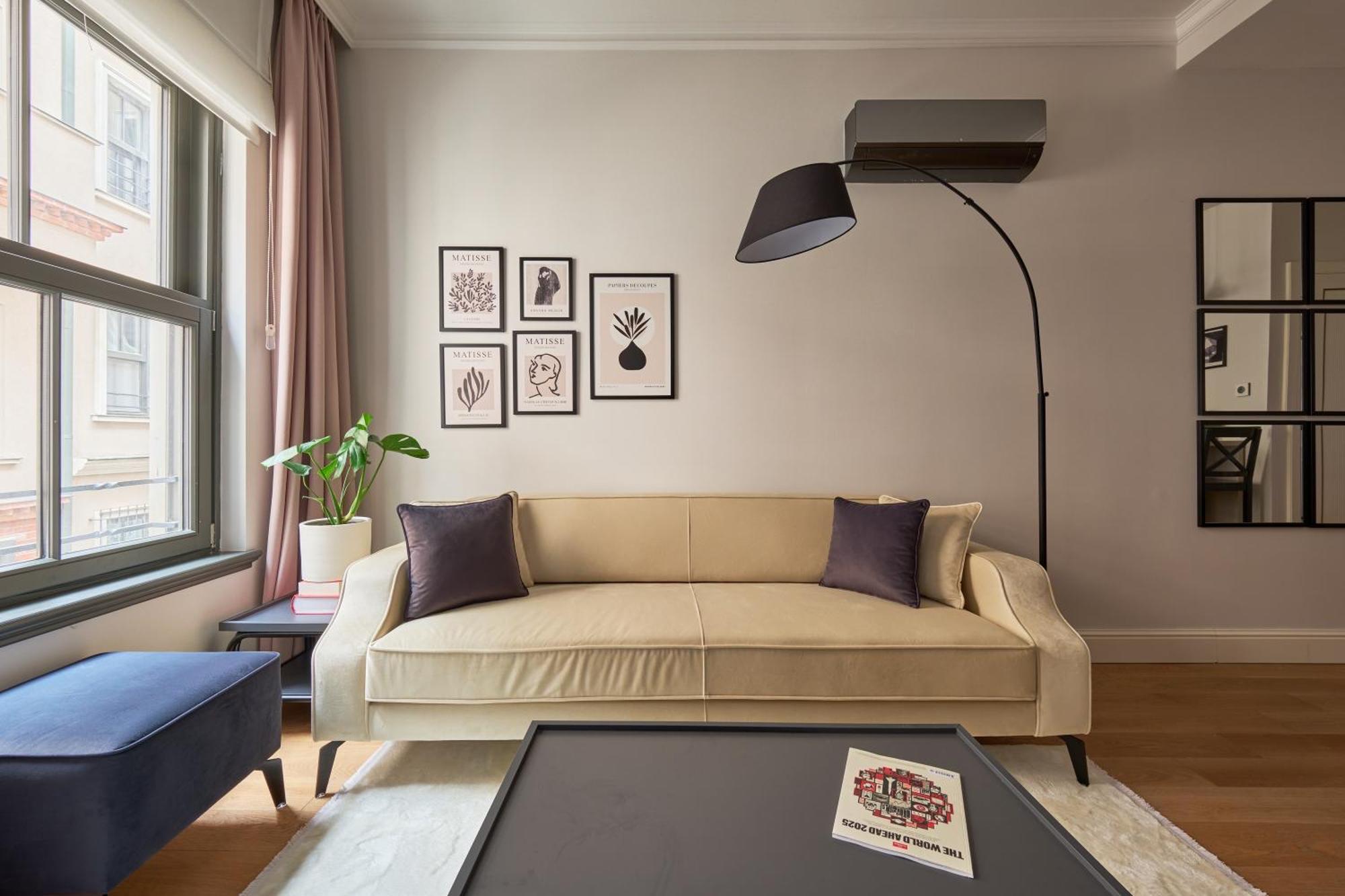 Taksim Lagirio Residence Istanbul Exterior photo